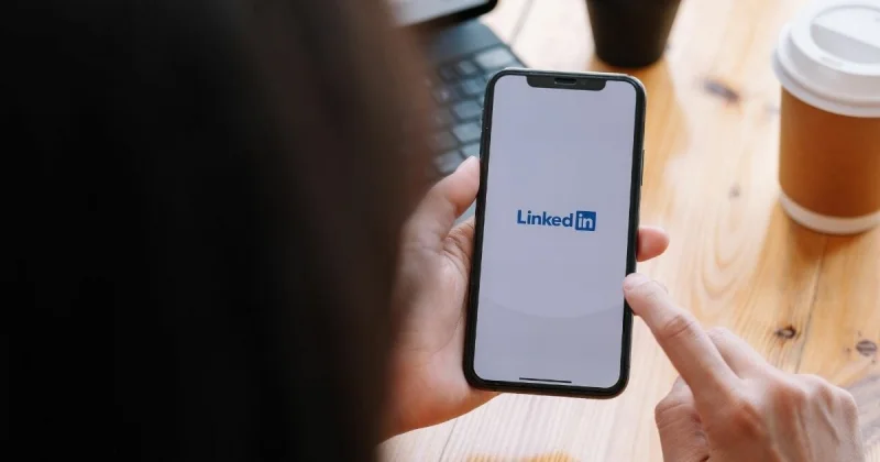 Why Are My LinkedIn Posts Not Getting Any Views in 2025?